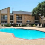 Gateway Place Apartment Pool