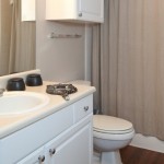 Stoneleigh on Spring Creek Apartment Bath Room